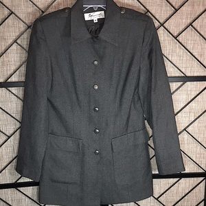 GENTLY USED HANNAH GRAY SIZE 8 JACKET